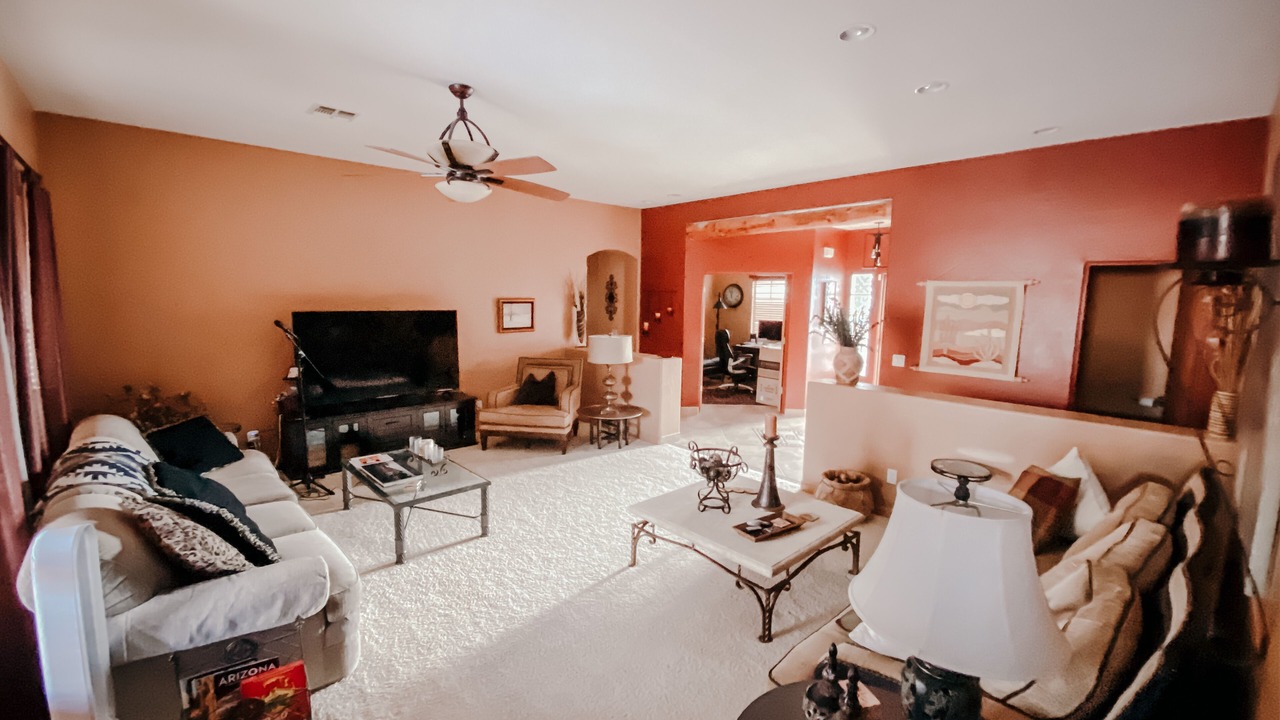 Photo of Livingroom in Gold Canyon