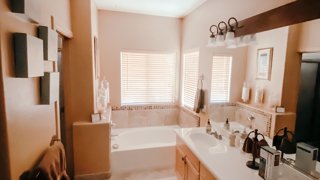 Photo of Bathroom in Gold Canyon