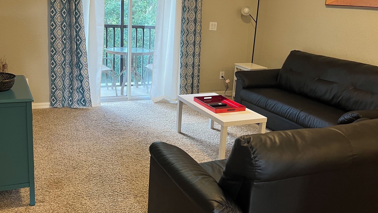 Photo of Livingroom in Hillcrest Estates