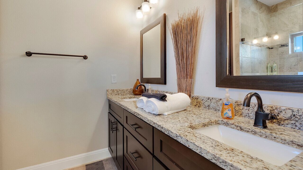 Photo of Bathroom in Point Venture