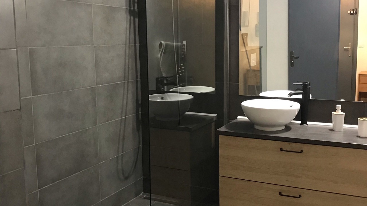 Photo of Bathroom in Carnon-Plage