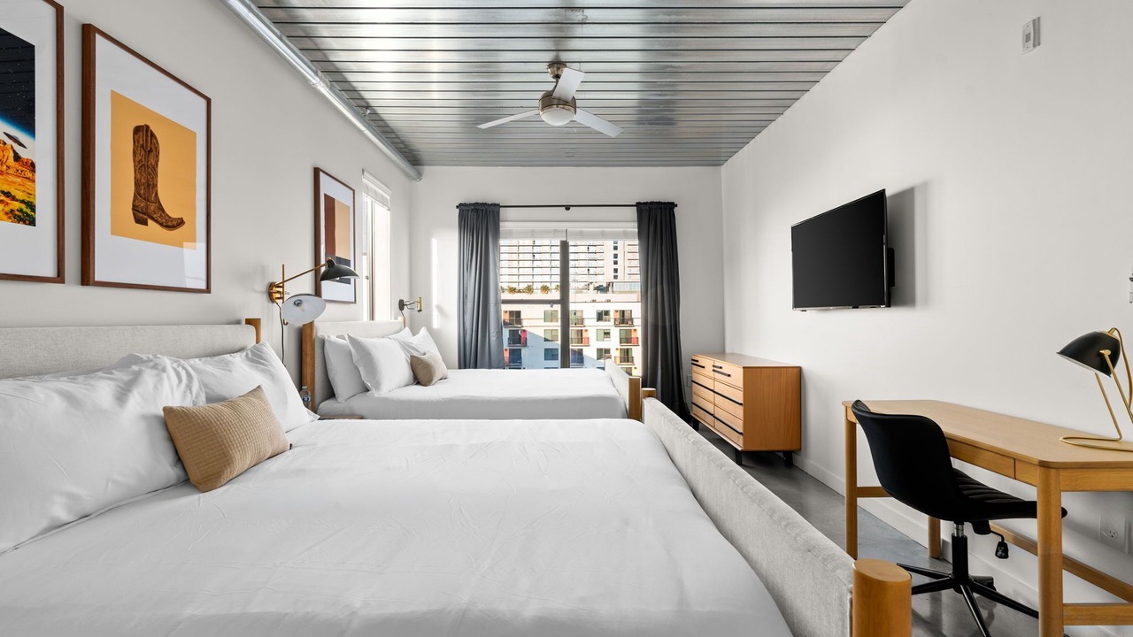 Photo of Bedroom in Midtown