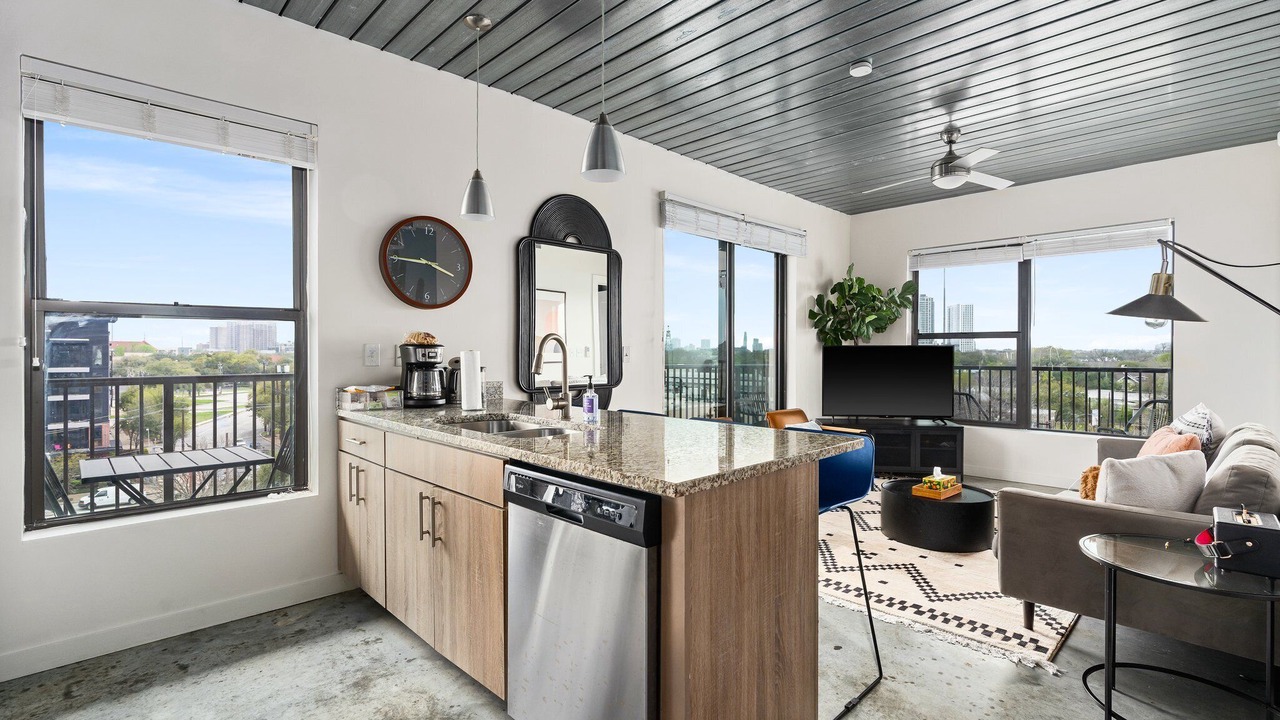 Photo of Kitchen in Midtown