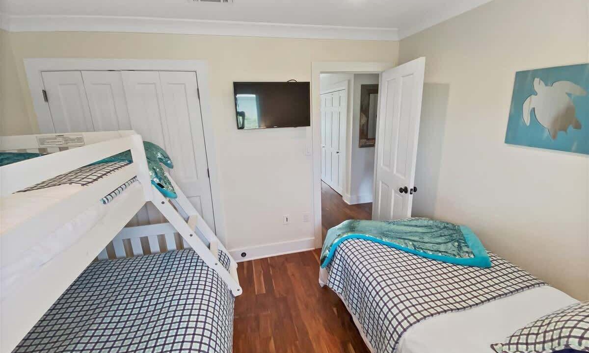 Photo of Bedroom in Gulf Trace
