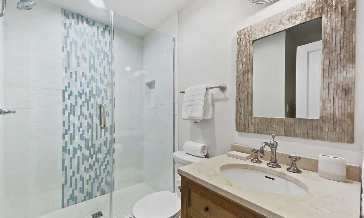 Photo of Bathroom in Gulf Trace