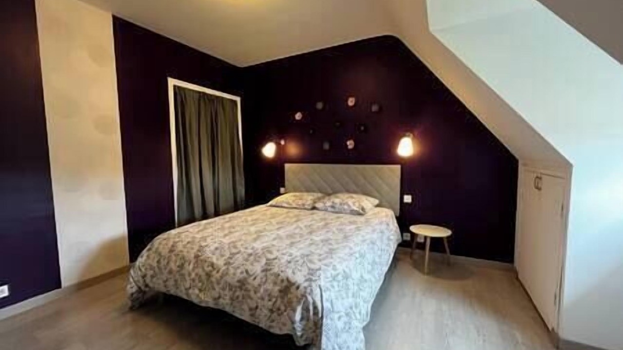 Photo of Bedroom in Landudec