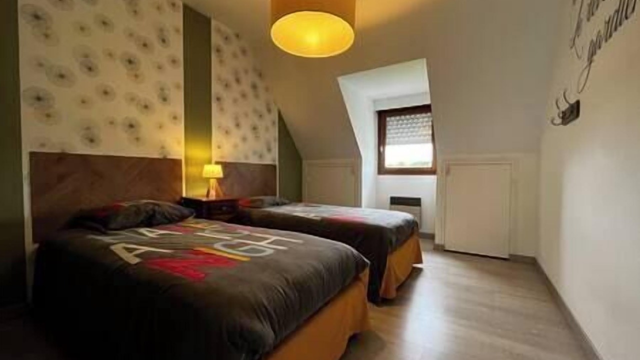 Photo of Bedroom in Landudec