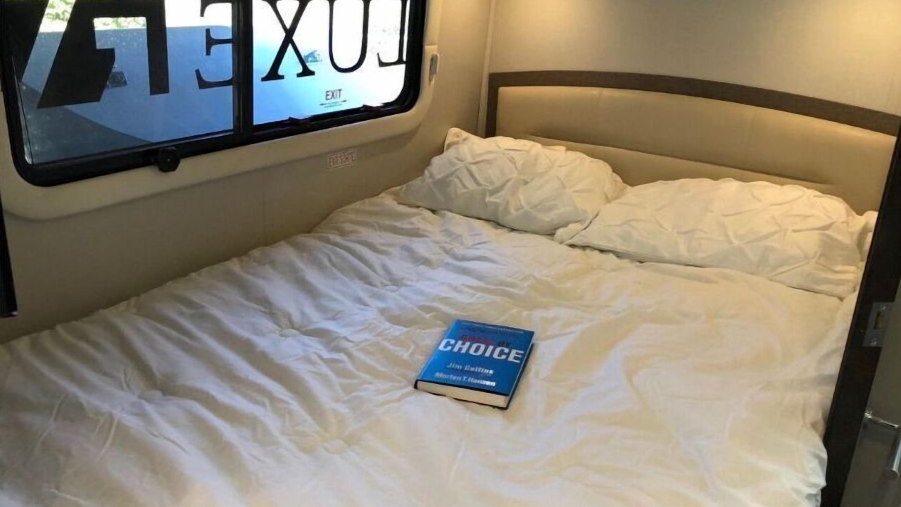 Photo of Bedroom in Calabasas