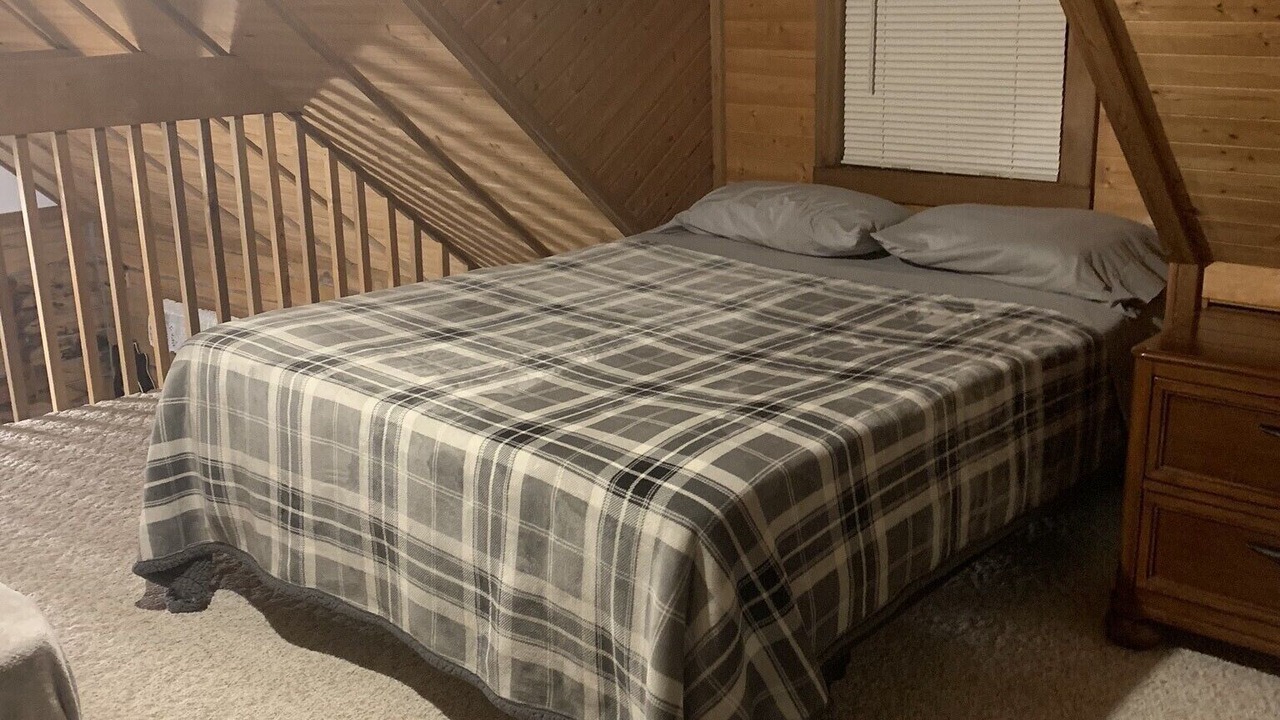 Photo of Bedroom in High Hill