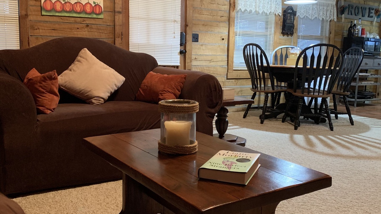 Photo of Livingroom in High Hill