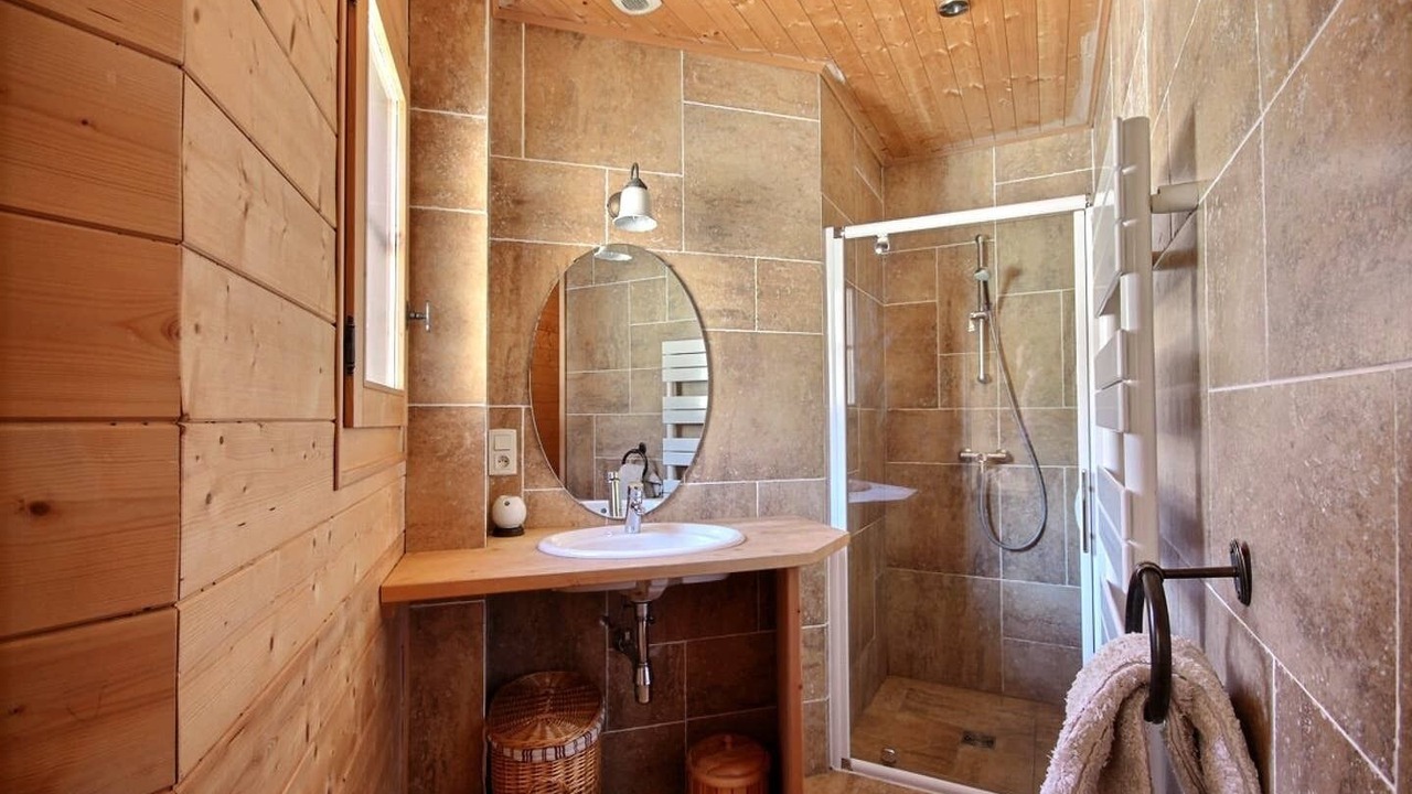 Photo of Bathroom in Saint-Jean-dʼAulps