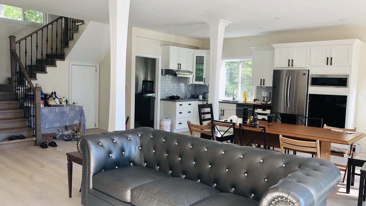 Photo of Livingroom in Broadbent