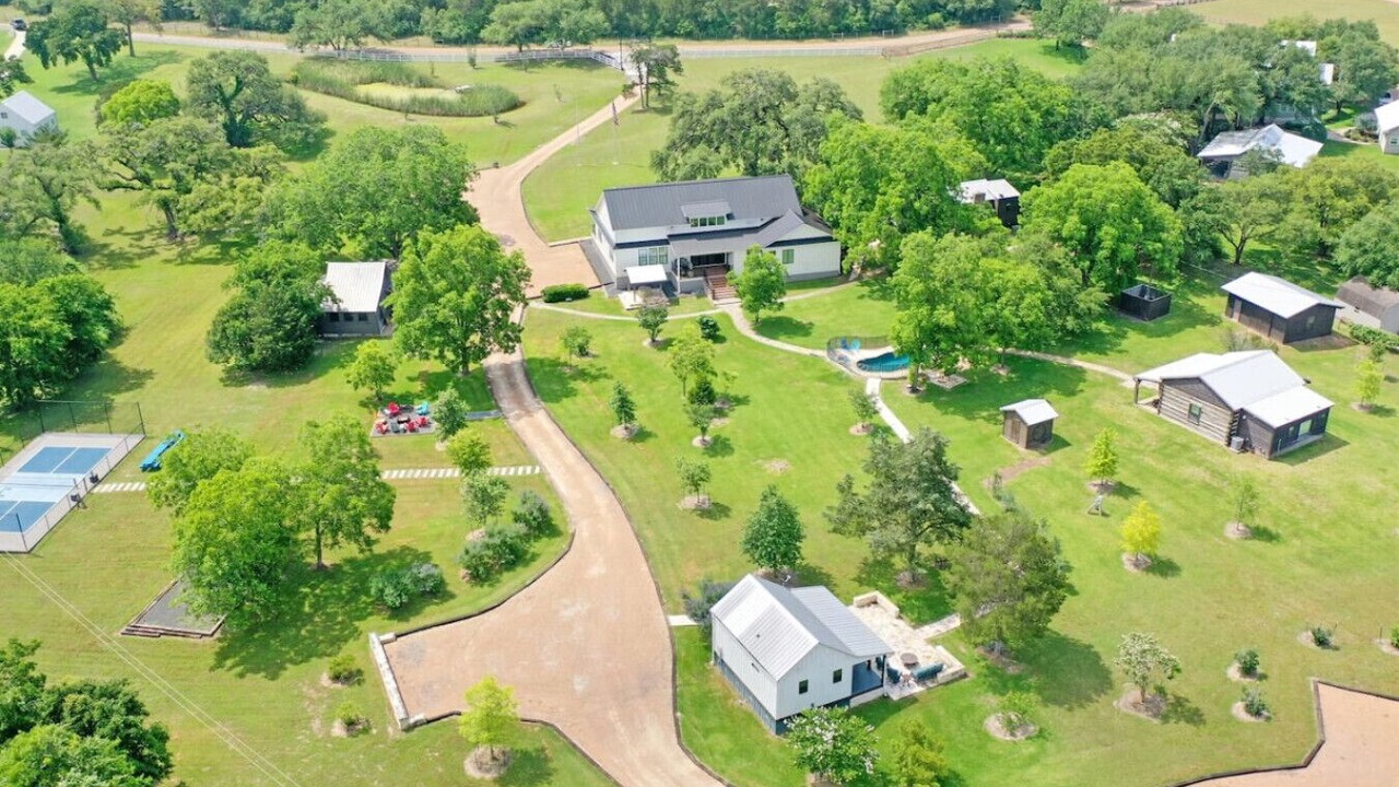 Photo of Outdoor in Round Top