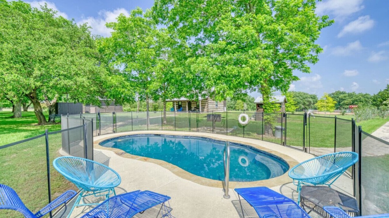 Photo of Outdoor in Round Top
