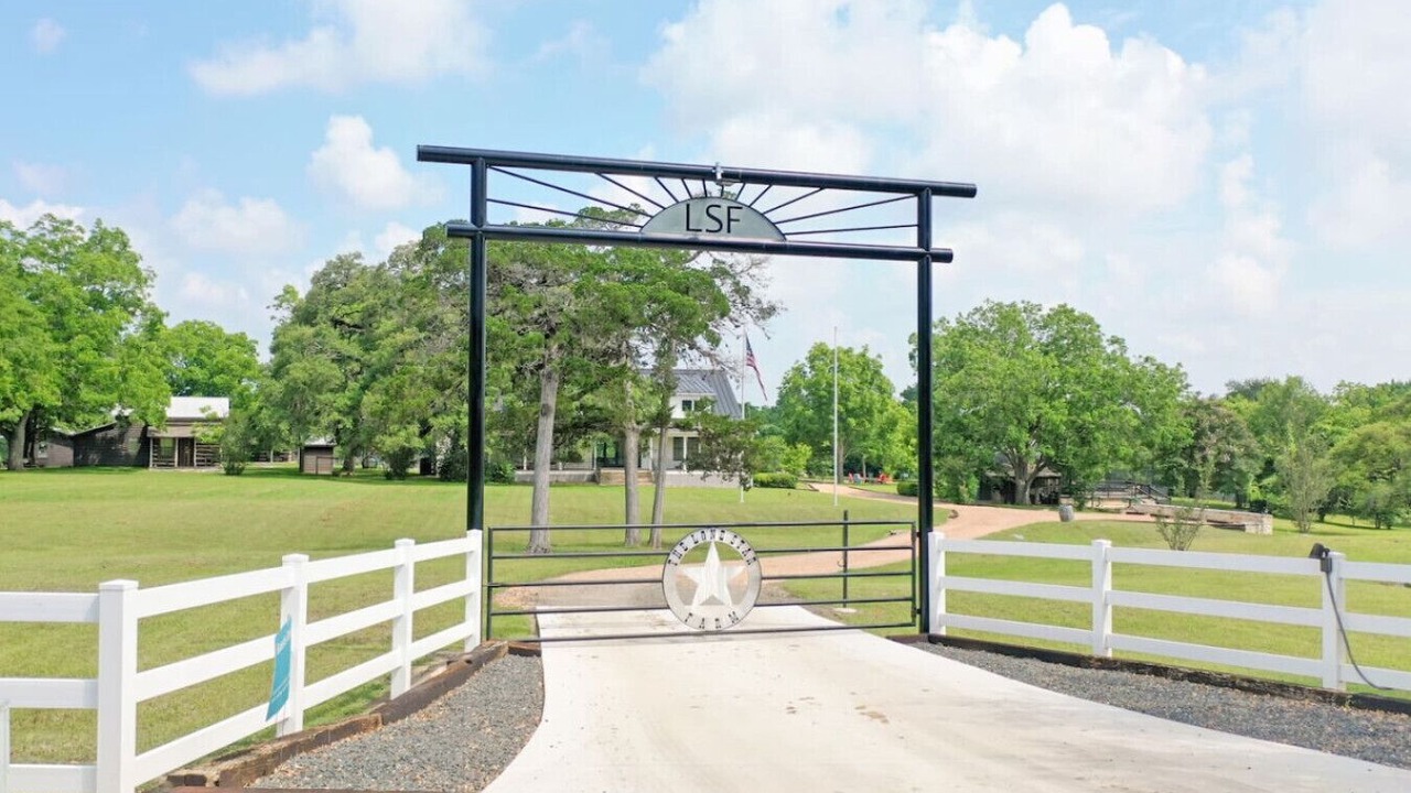 Photo of Outdoor in Round Top