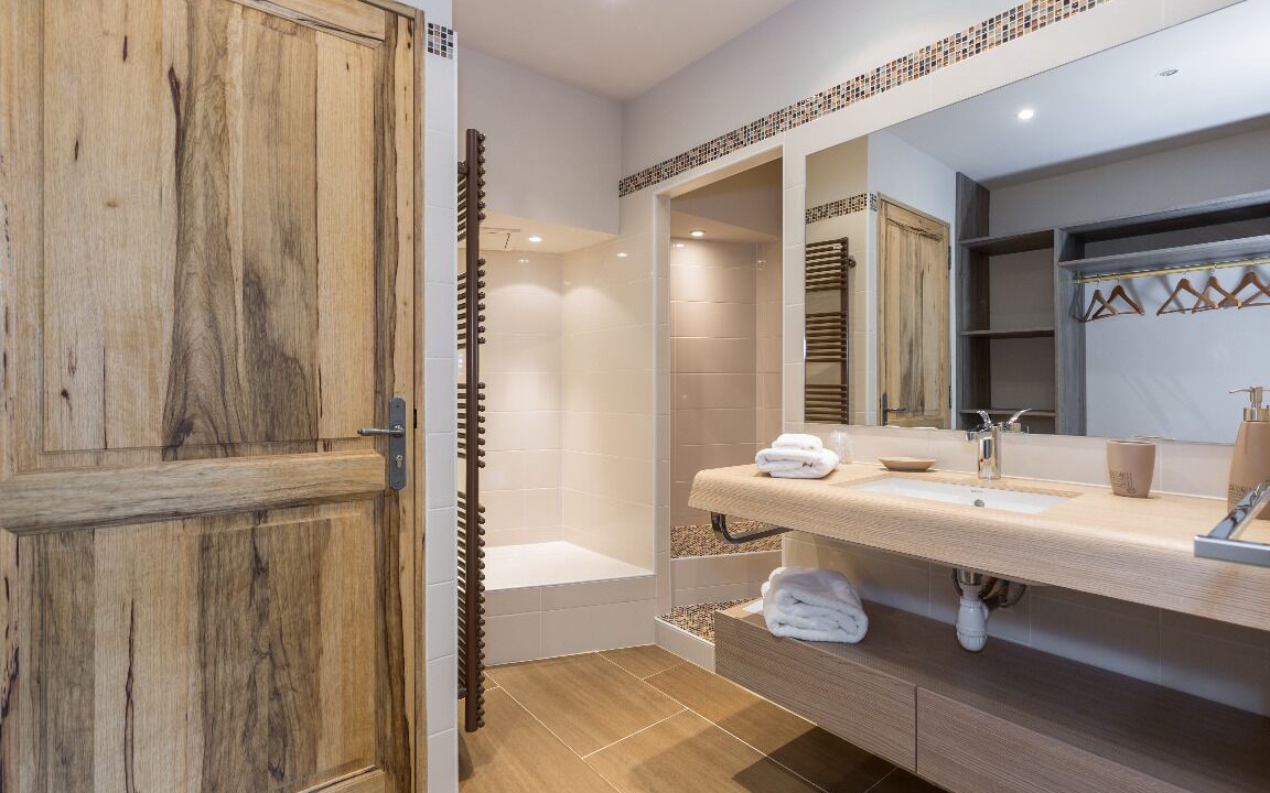 Photo of Bathroom in Eyragues