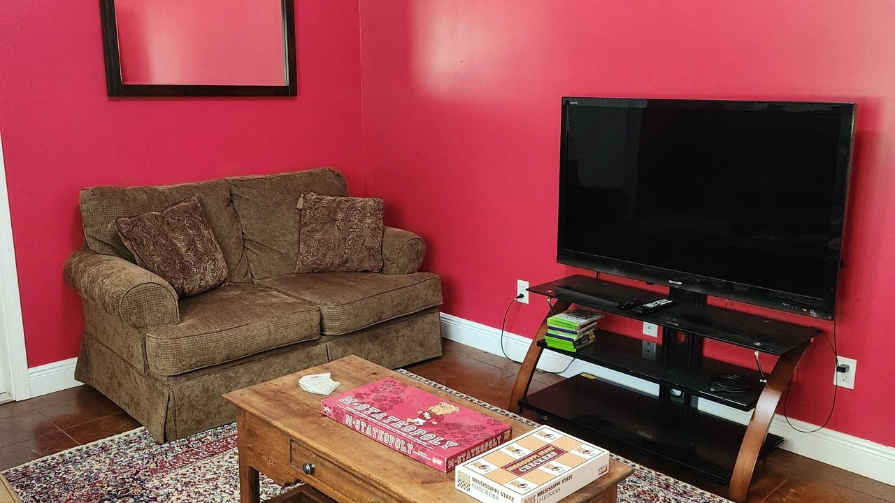 Photo of Livingroom in Starkville