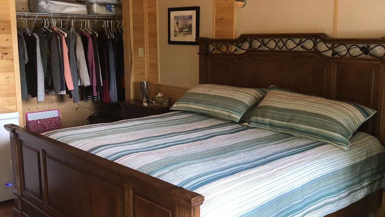Photo of Bedroom in Broadbent