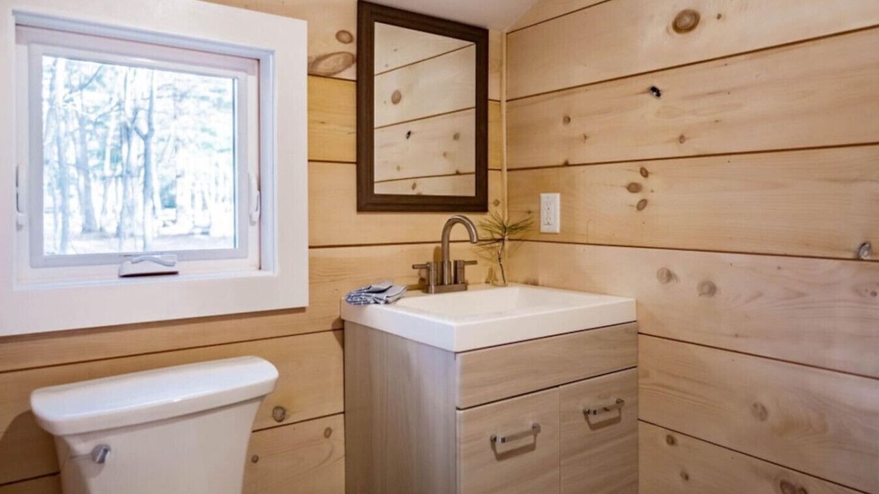 Photo of Bathroom in Thompson's Point