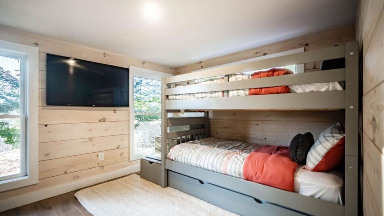 Photo of Bedroom in Thompson's Point
