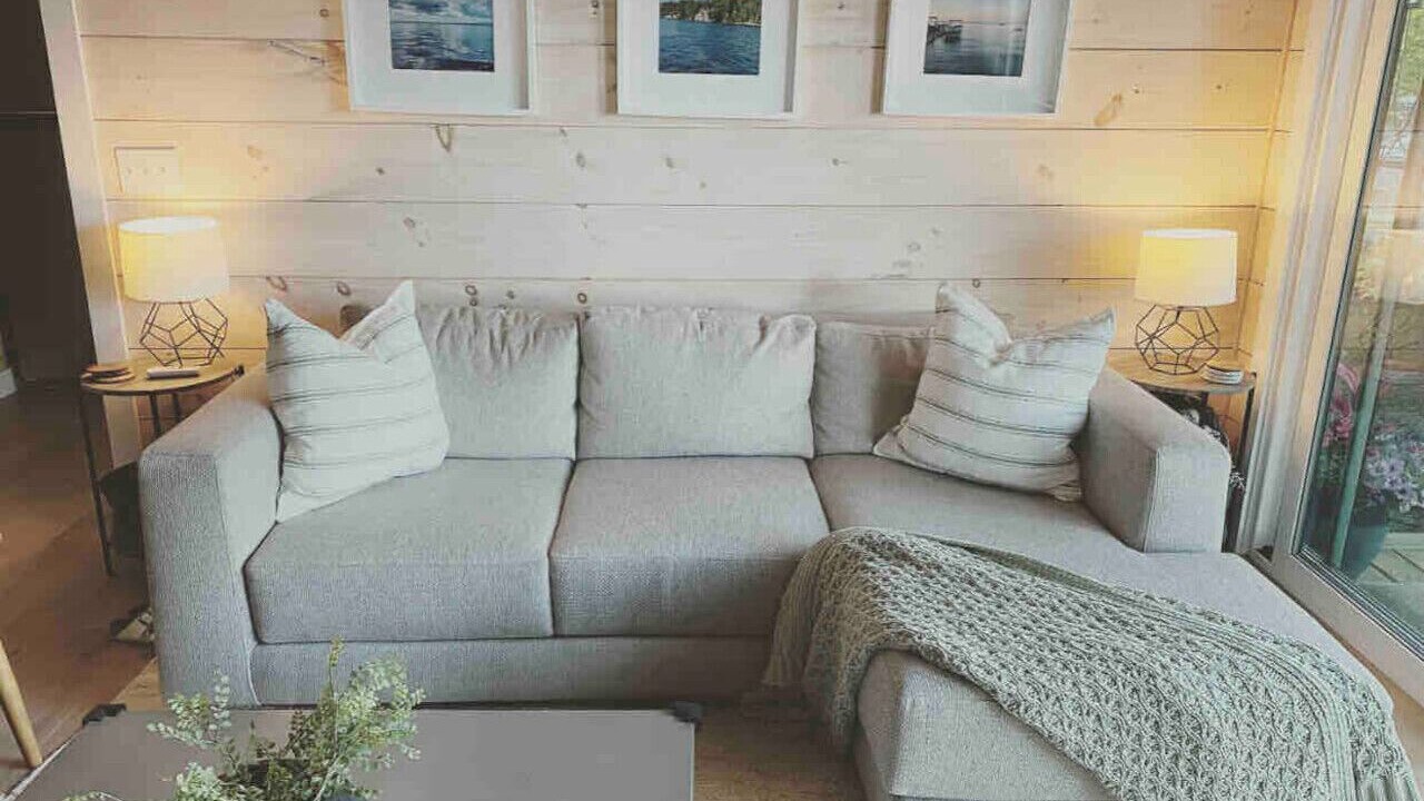 Photo of Livingroom in Thompson's Point