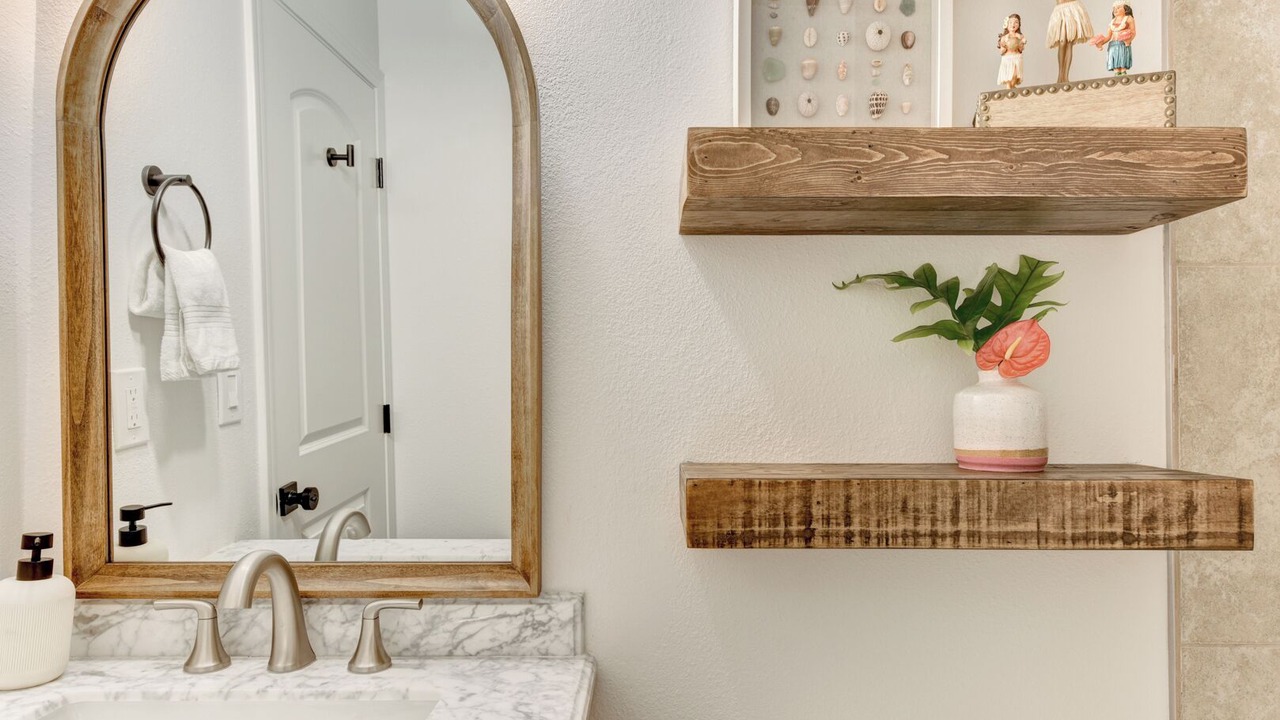 Photo of Bathroom in Kahuku