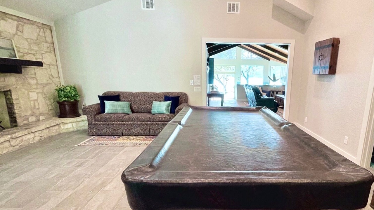 Photo of Bedroom in Lakehills