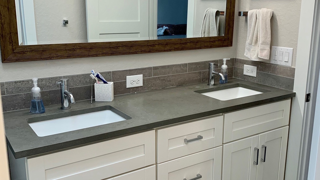 Photo of Bathroom in Lakehills
