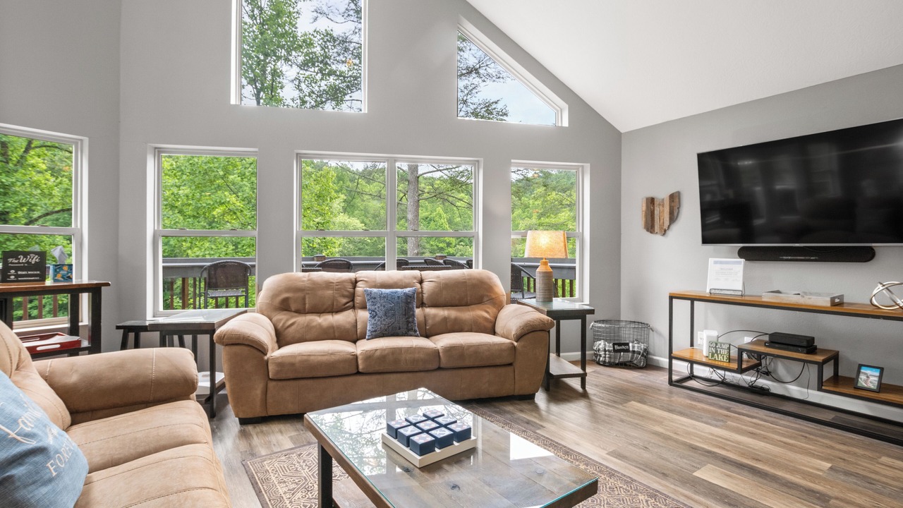 Photo of Bedroom in Lakeside Estates