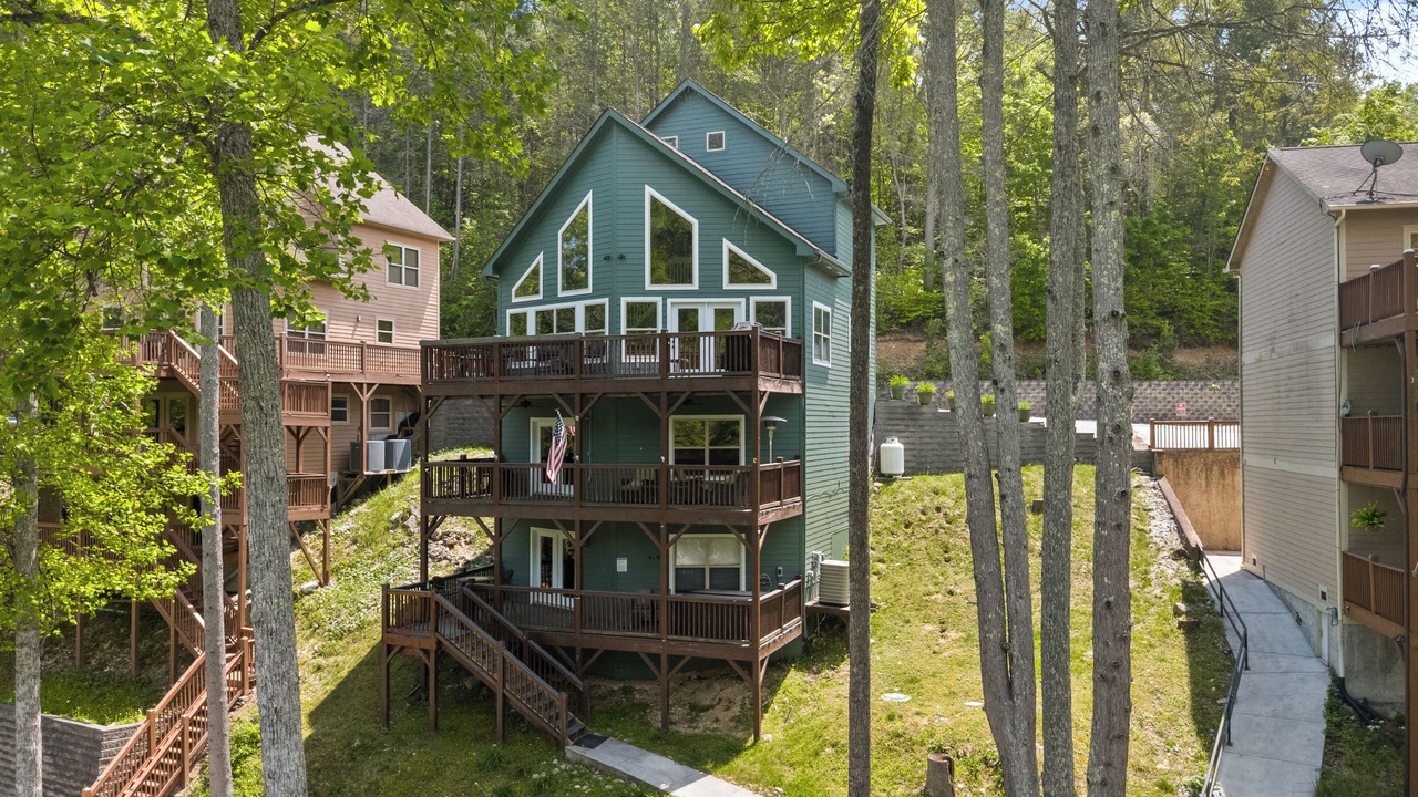 Photo of Outdoor in Lakeside Estates
