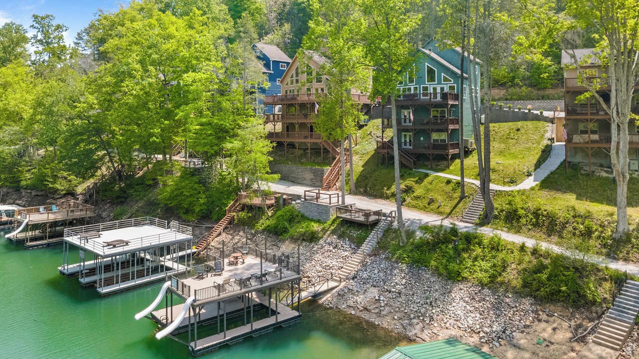 Photo of Outdoor in Lakeside Estates