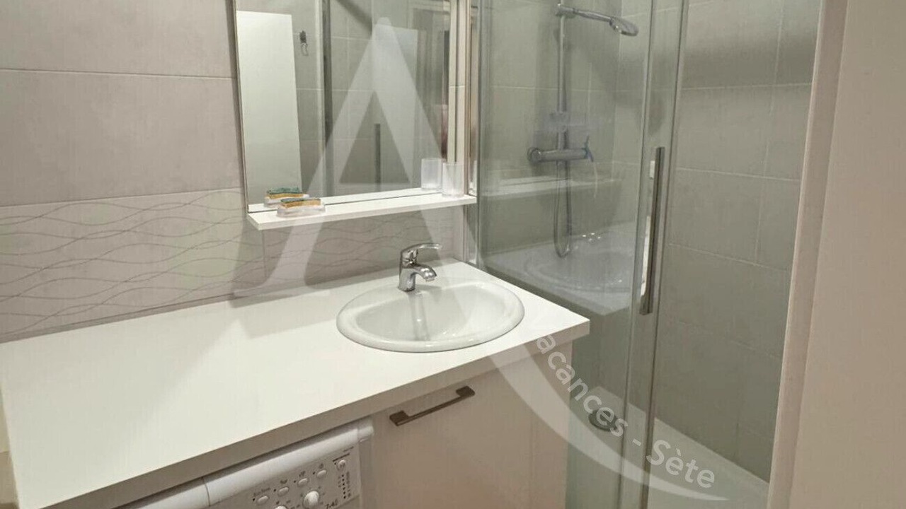 Photo of Bathroom in Sete