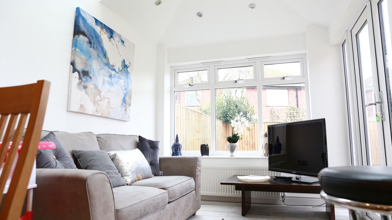Photo of Livingroom in Chorlton-by-Backford