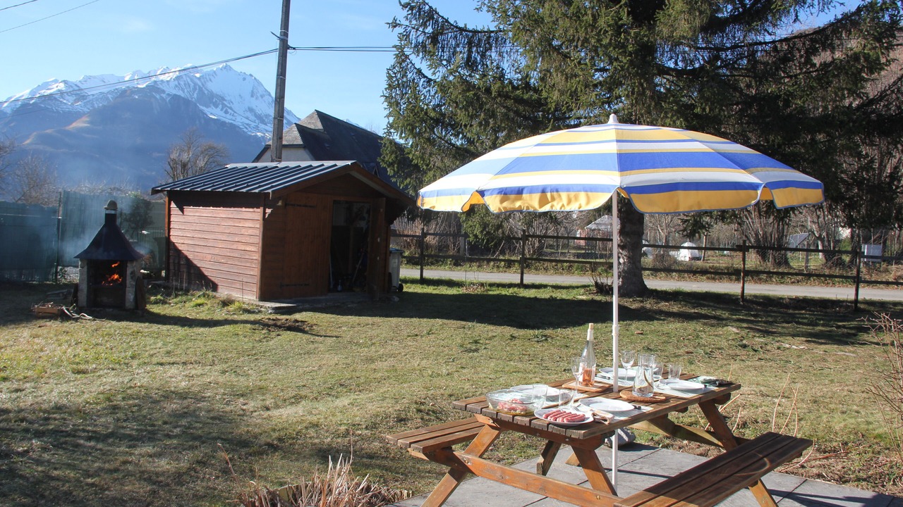 Photo of Outdoor in Aucun