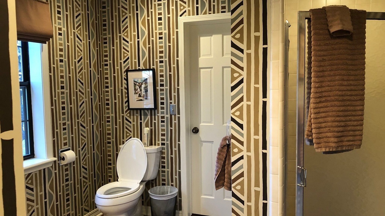 Photo of Bathroom in Vinita