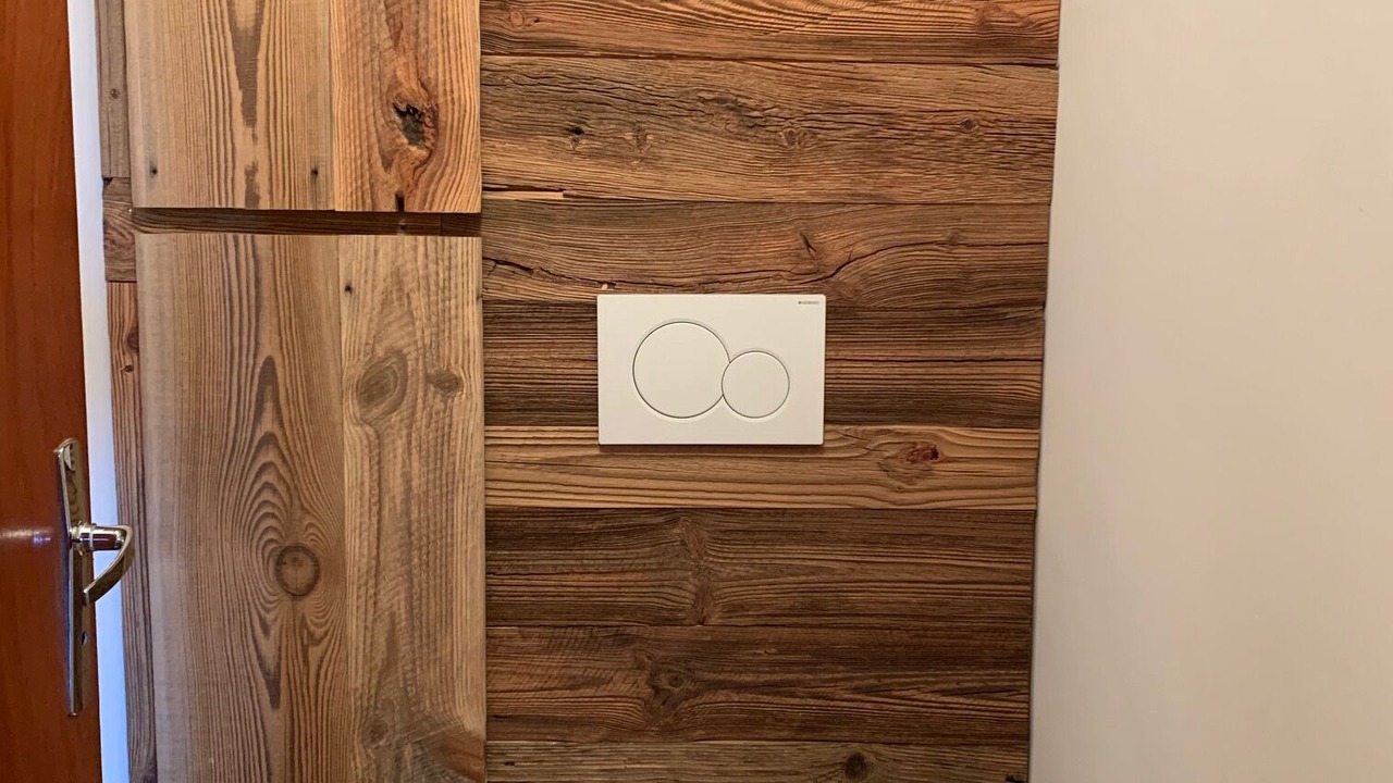 Photo of Bathroom in Pyrenees 2000