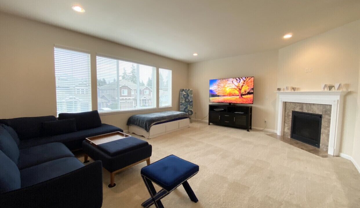 Photo of Livingroom in Martha Lake