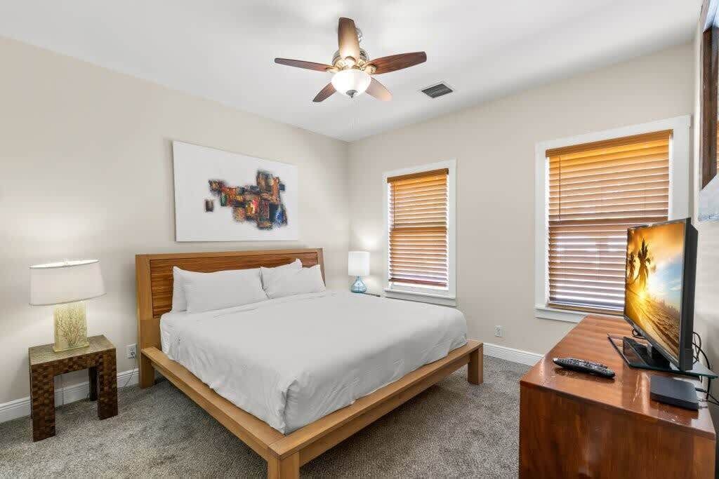 Photo of Others in Historic Seaport