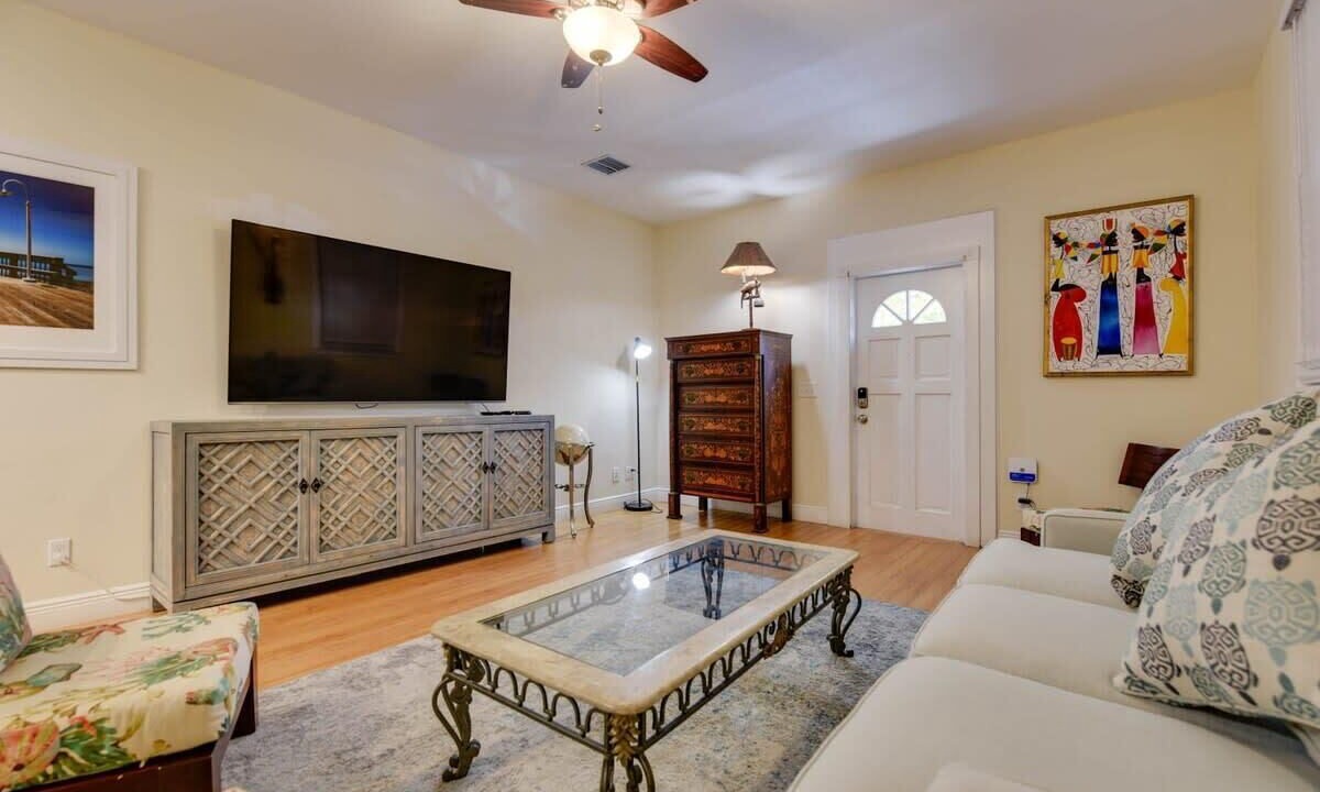 Photo of Others in Historic Seaport