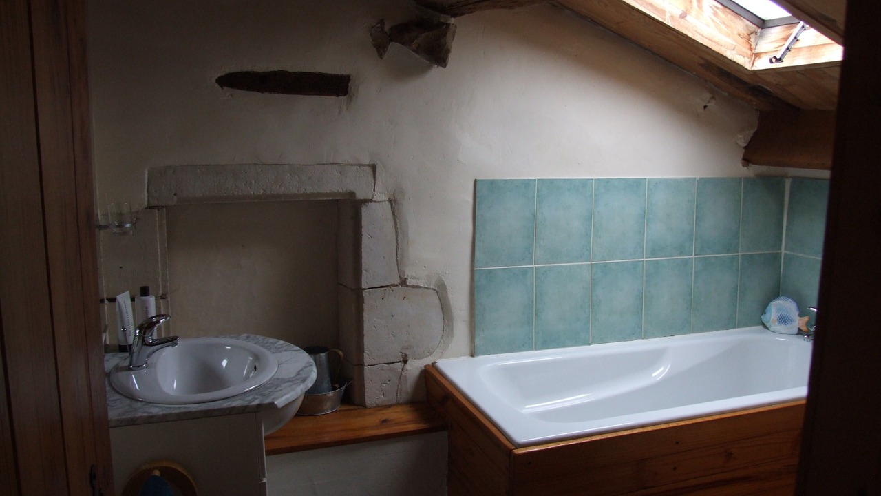 Photo of Bathroom in Le Retail