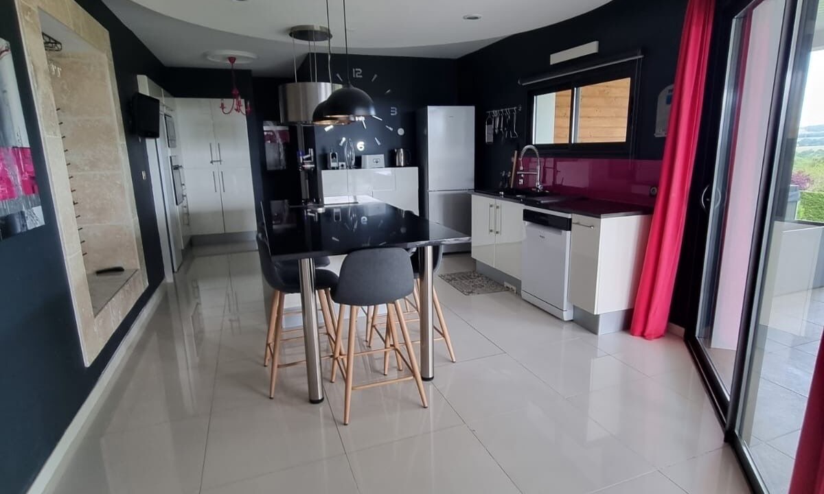 Photo of Kitchen in Beaumont-de-Lomagne