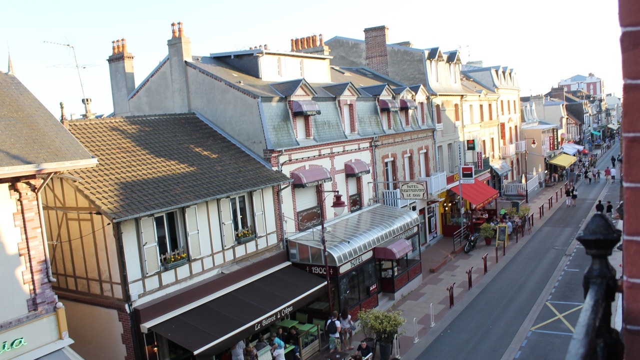 Photo of Patio Balcony in Houlgate