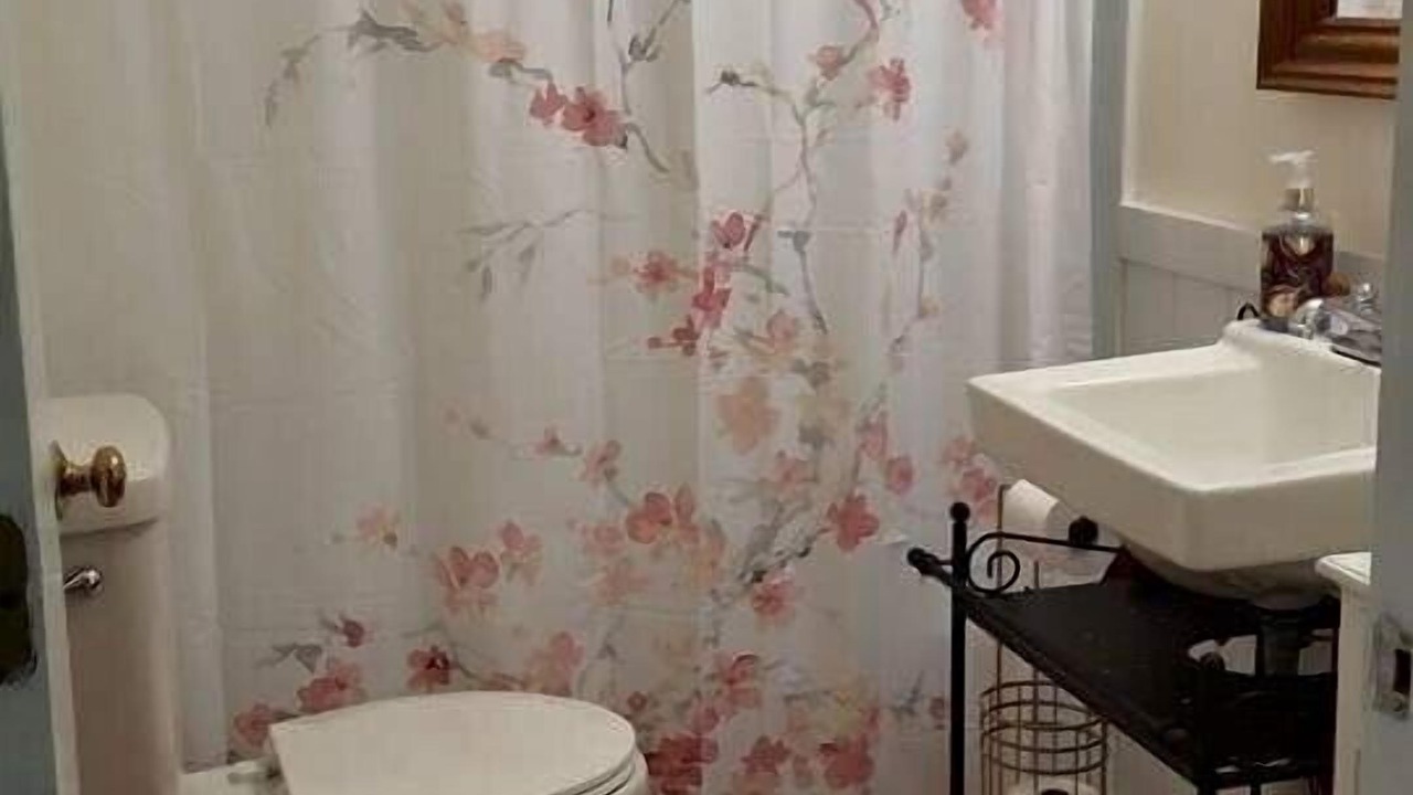 Photo of Bathroom in Perry