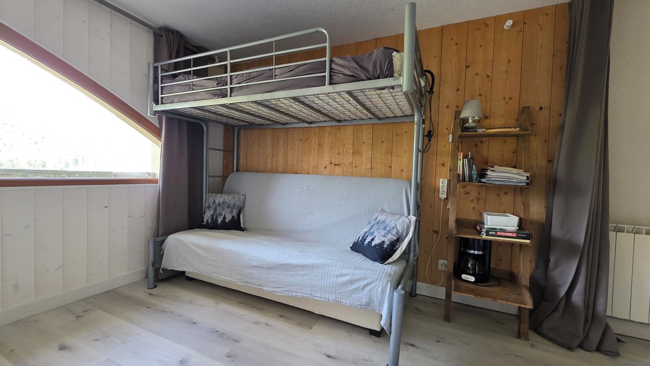 Photo of Bedroom in Campan