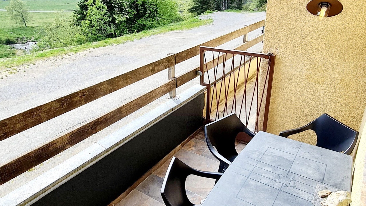 Photo of Outdoor in Campan