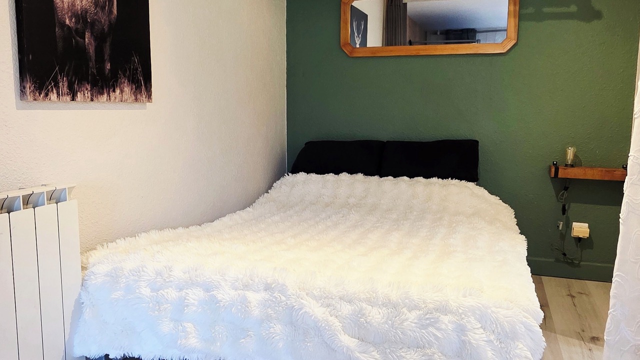 Photo of Bedroom in Campan