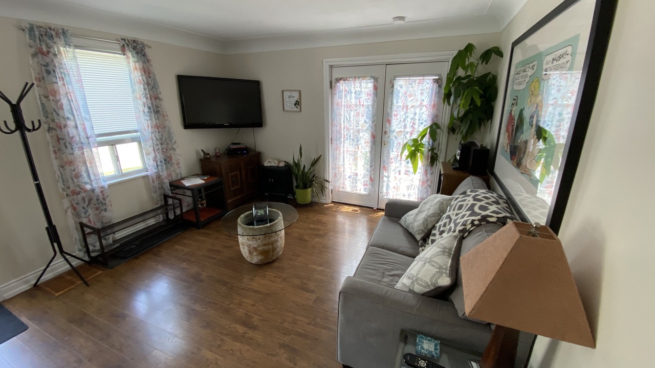 Photo of Livingroom in Burlington