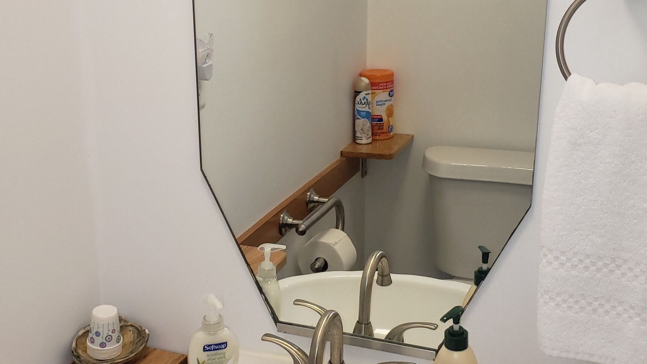 Photo of Bathroom in Colington