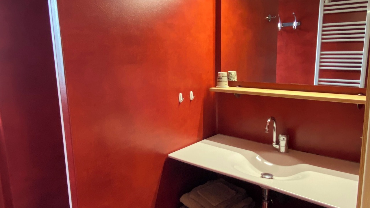 Photo of Bathroom in Lachapelle-Graillouse