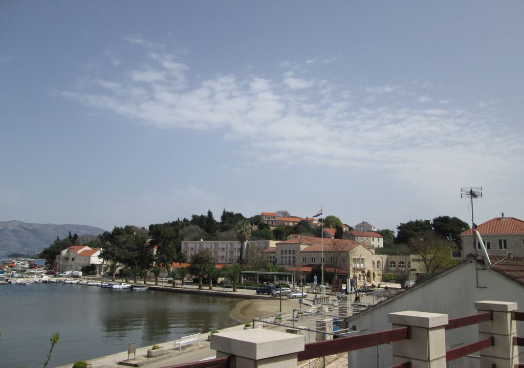 Photo of Others in Lumbarda